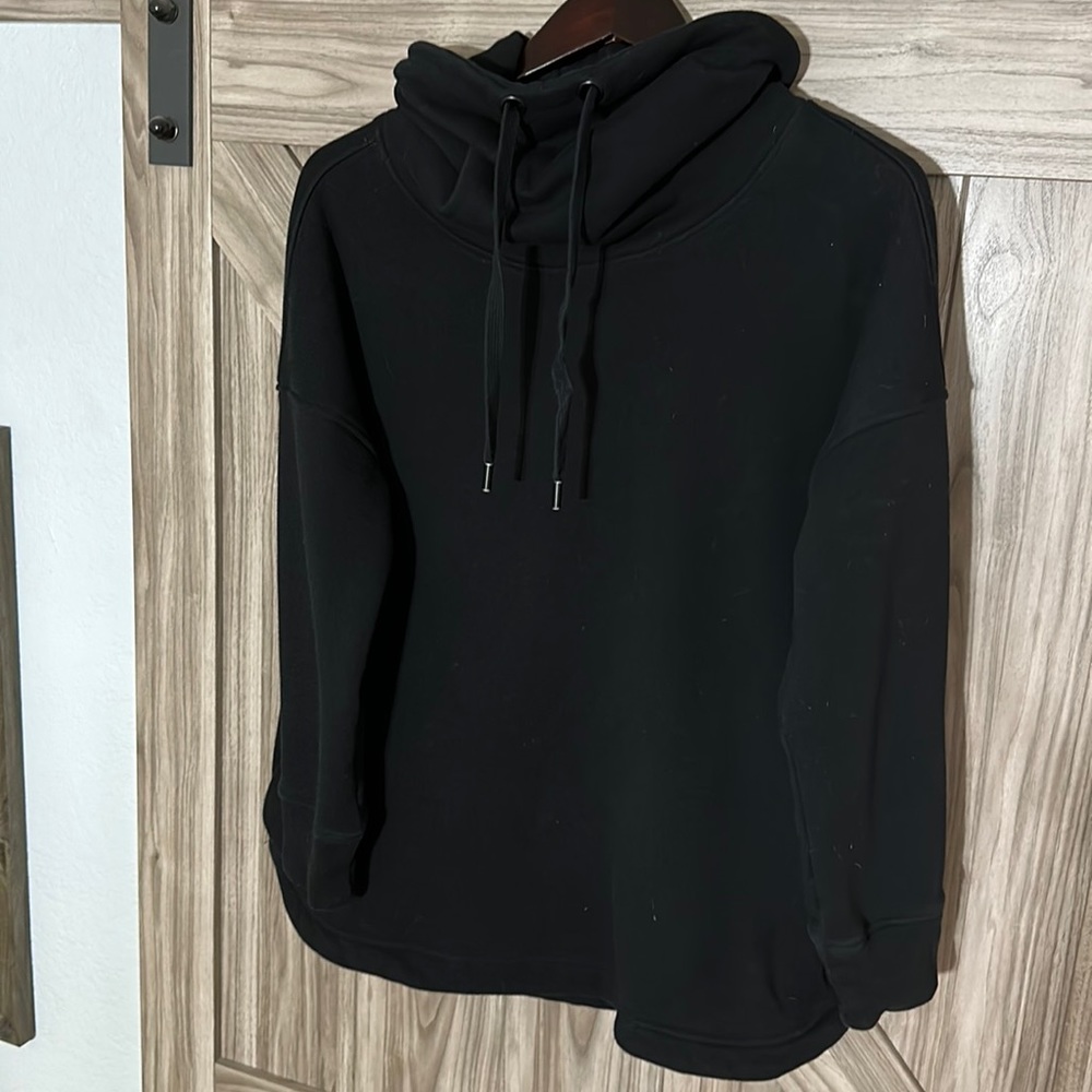 Mono b / oversized active wear cowl neck